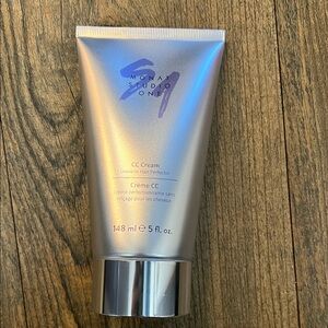 Monat Studio One CC Cream Leave-In Hair Perfector - Silver